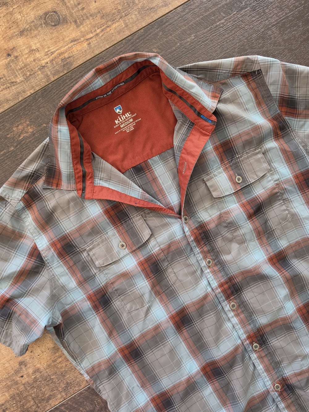 KÜHL Mens Medium Plaid Short Sleeve Button Up Shirt Hiking Outdoor Ventilated